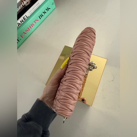 MIU MIU Mattalasse quilted leather rhinestone wallet - Picture 7 of 15